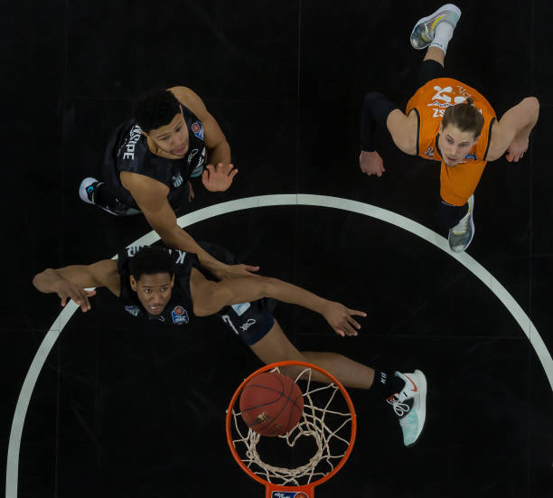 前枪手高层 前枪手高层